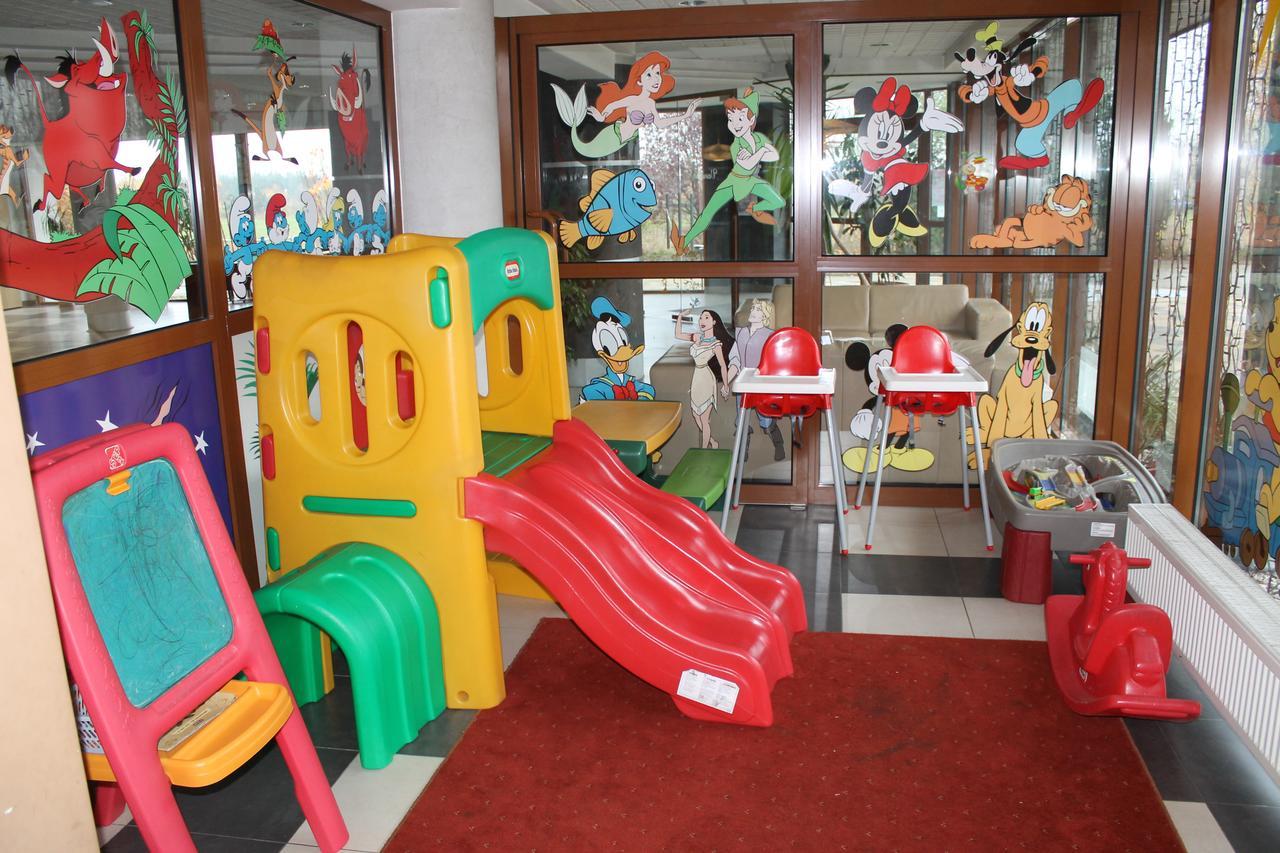 Hotel Vanillia Клуки Экстерьер фото