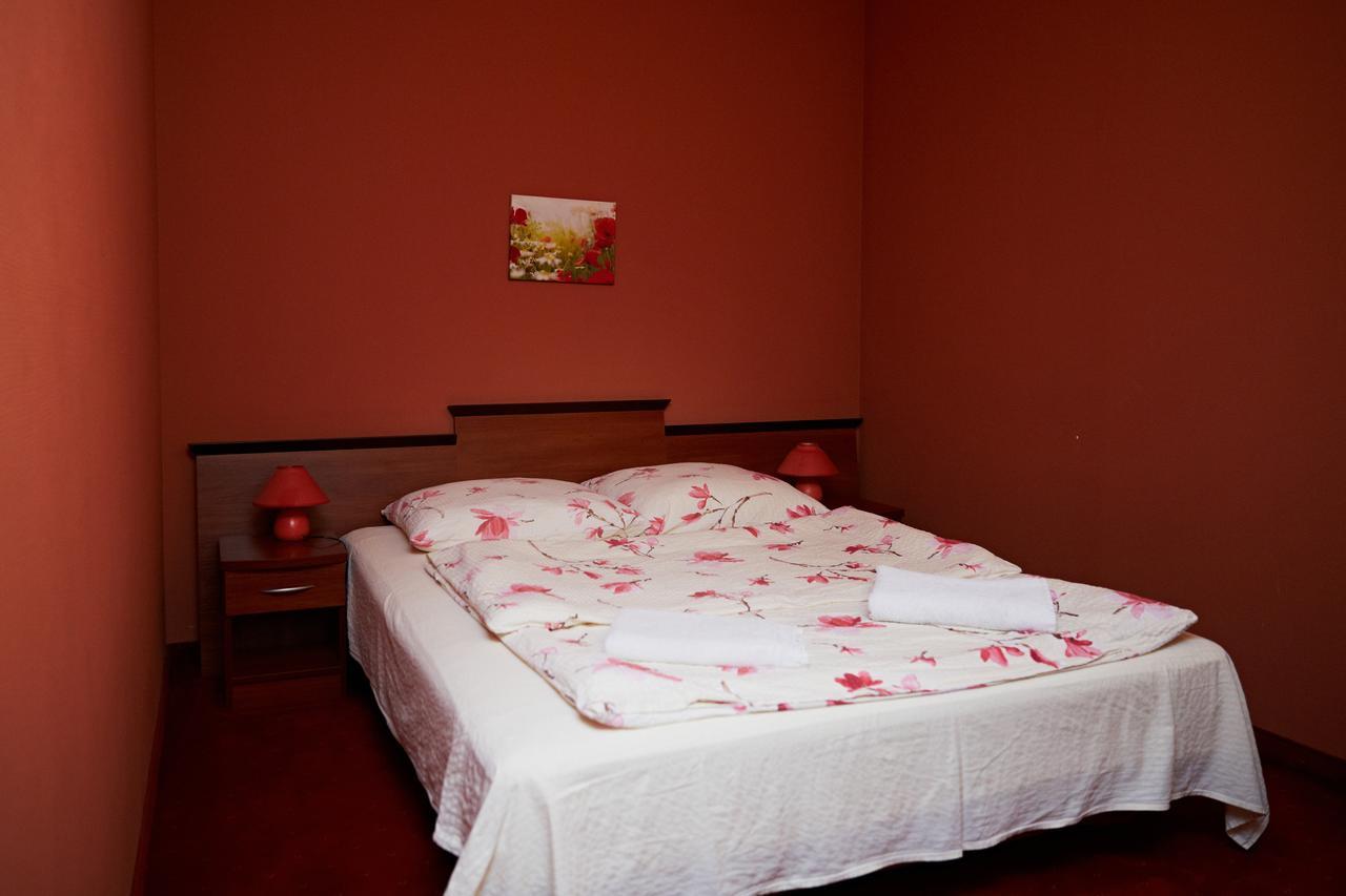 Hotel Vanillia Клуки Экстерьер фото